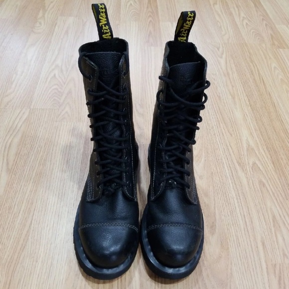 doc martens army boots